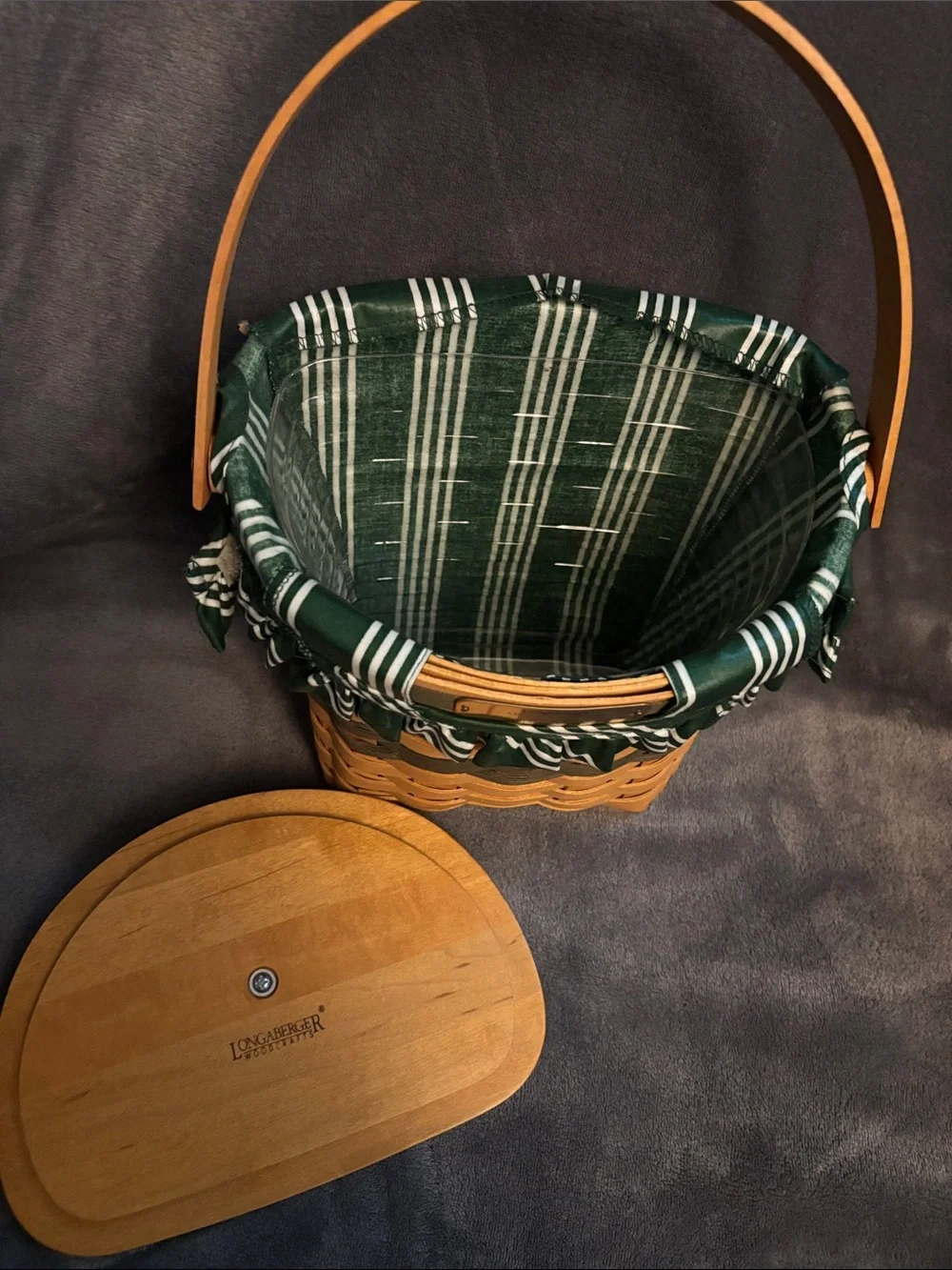 Longaberger Green and Oak Woven Basket with Lid and Handle